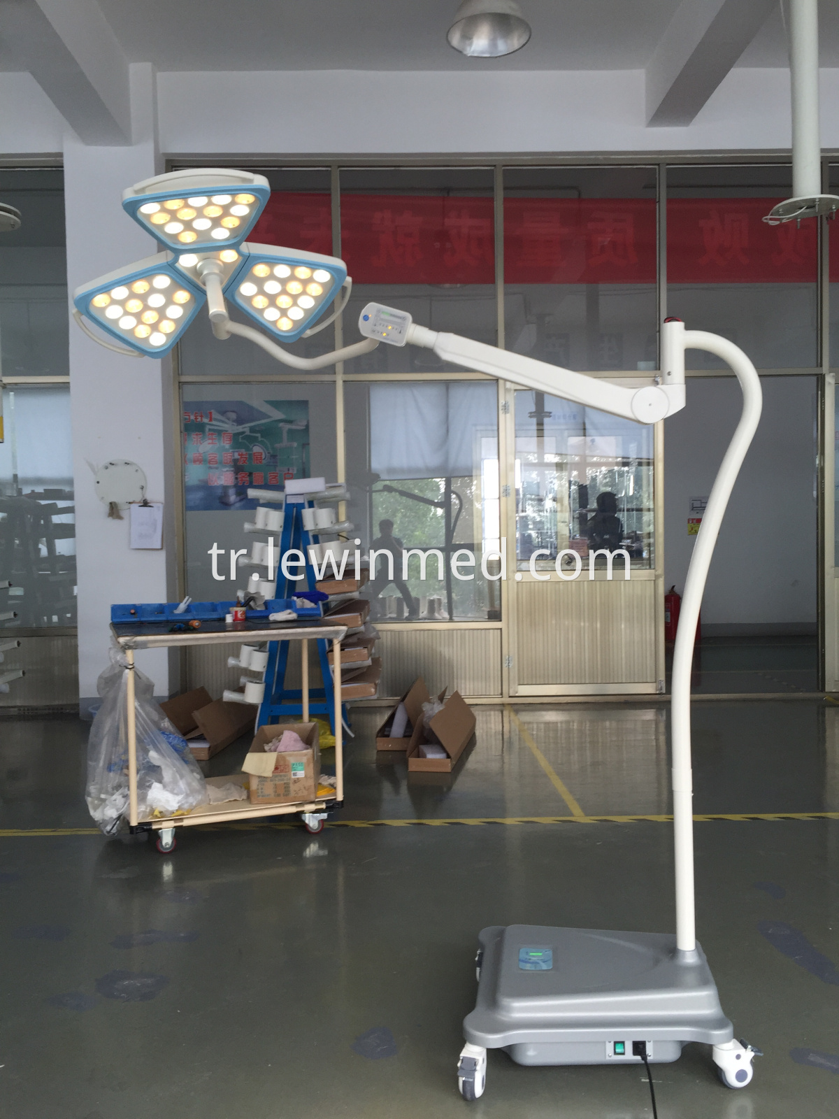 Surgical instrument led lamp
